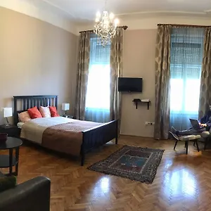  Apartment Diamonds With 2 Near Guzsdu Udvar Hungary